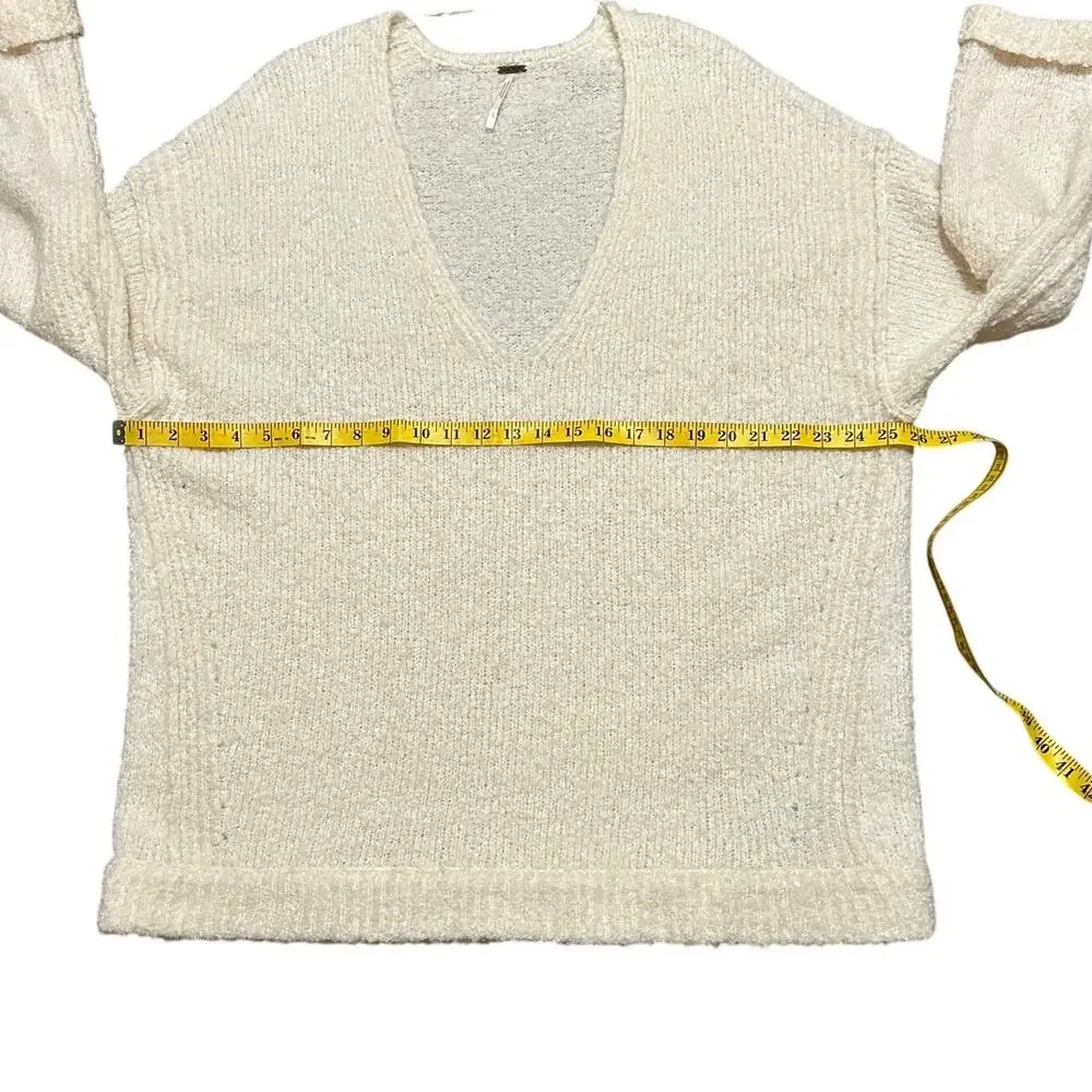 Free People Alpaca Blend Cream Bouclé V-Neck Sweater Women's Large